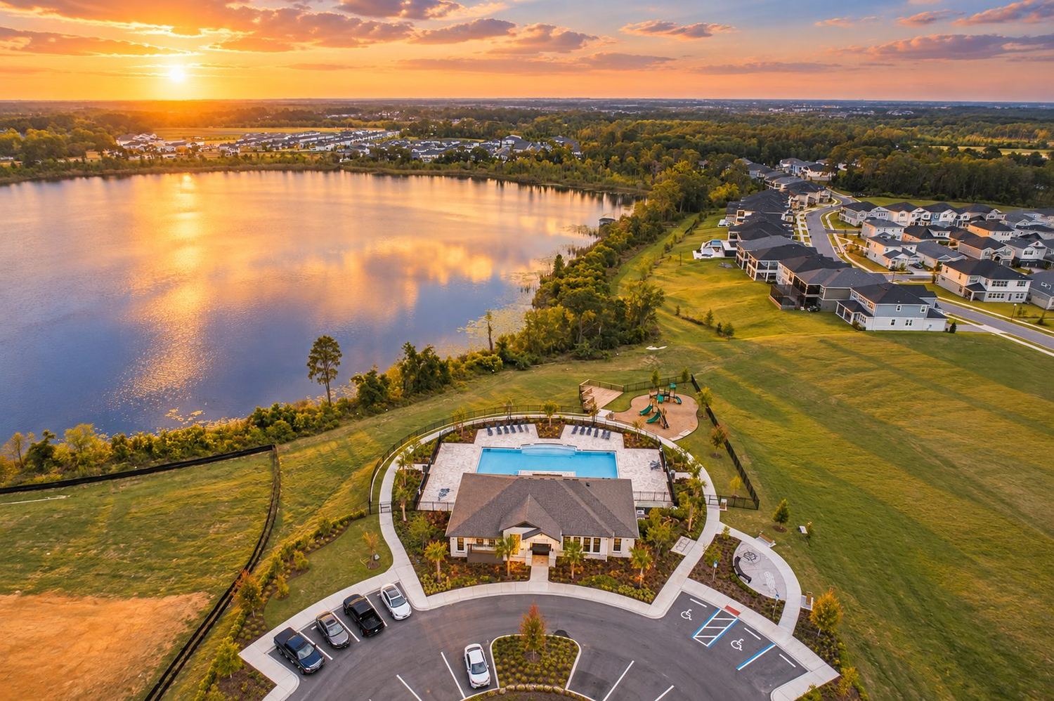 O clube e o lago do Lake Star